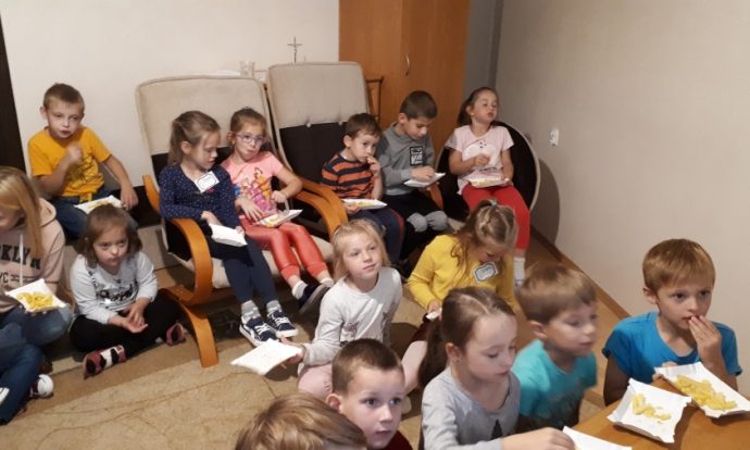Parafialne Przedszkole Integracyjne im. św. Kingi w Tymbarku-Dzień Ziemniaka - 6-latki